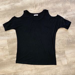 AVA SKY // cutout shoulder top, black size small